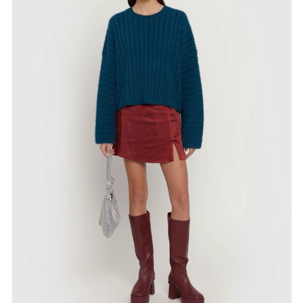 NWT Oversized Fuzzy Sweater Sz Small